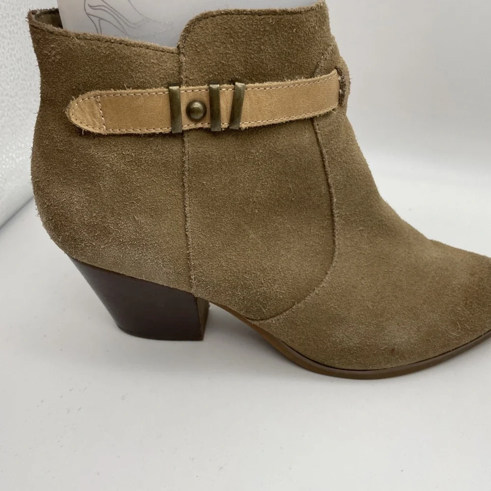 Seychelles Taupe Brown Suede Ankle Boots Strap Side‎ Zipper Women's Size 9